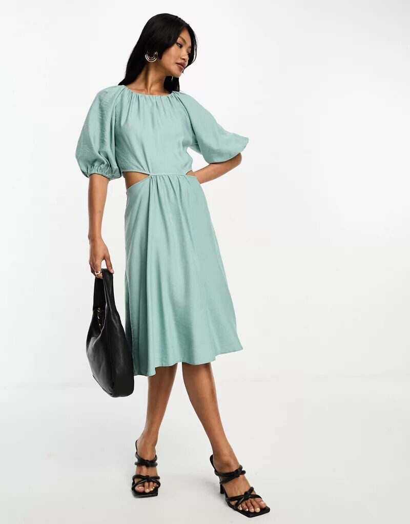 

Платье мини с вырезами и сборками Closet London