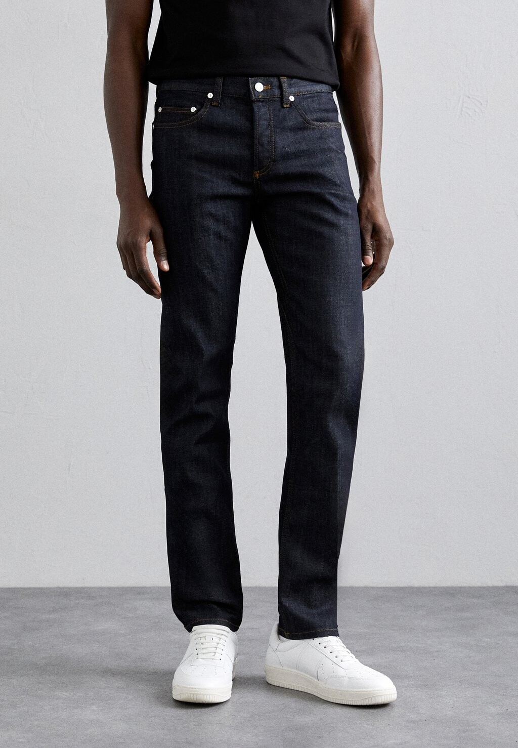 

Джинсы Straight Leg SLIM RAW sandro, цвет brut denim