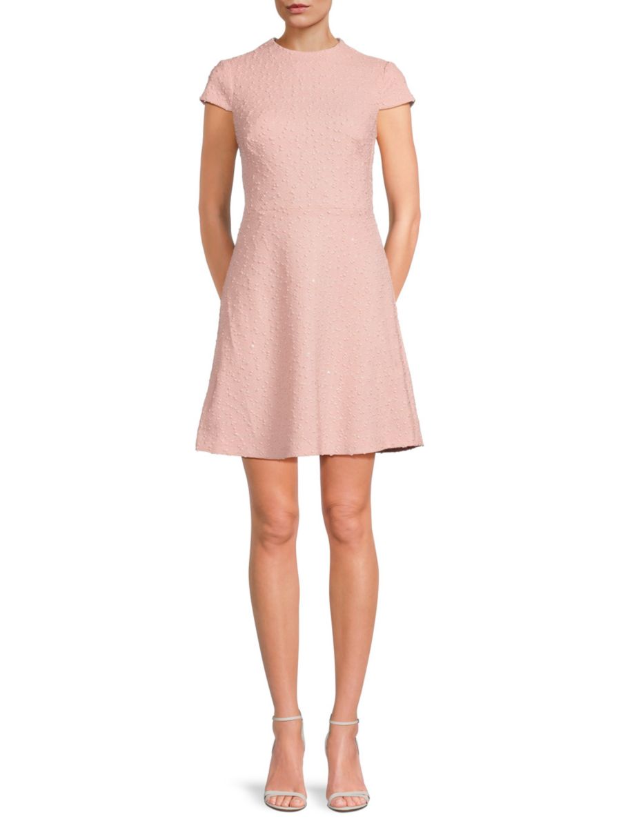 

Платье-букле с расклешенной юбкой Vince Camuto, цвет Blush