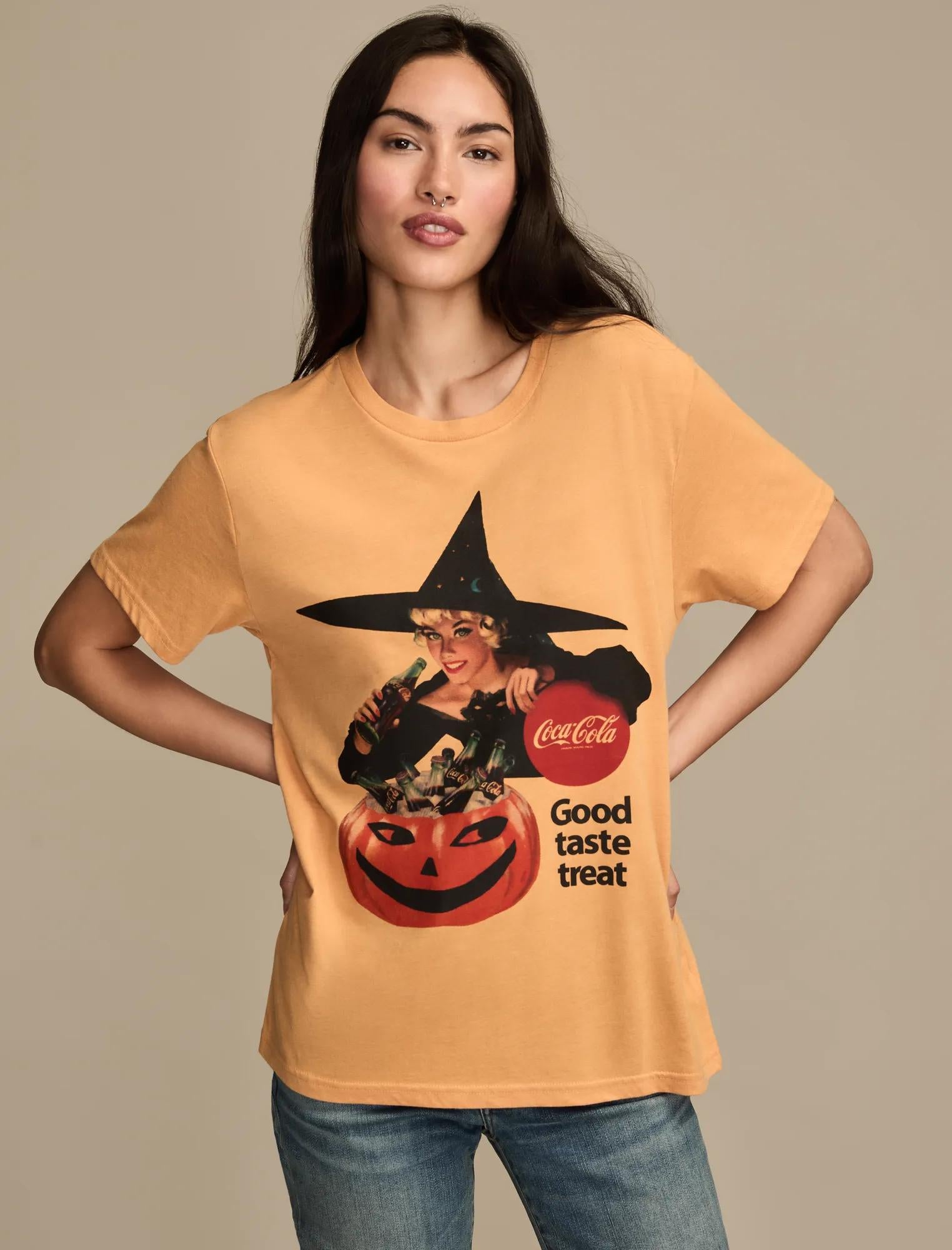 

Lucky Brand Женская футболка кроп Boyfriend Coca Cola Taste Treat, светло-оранжевый