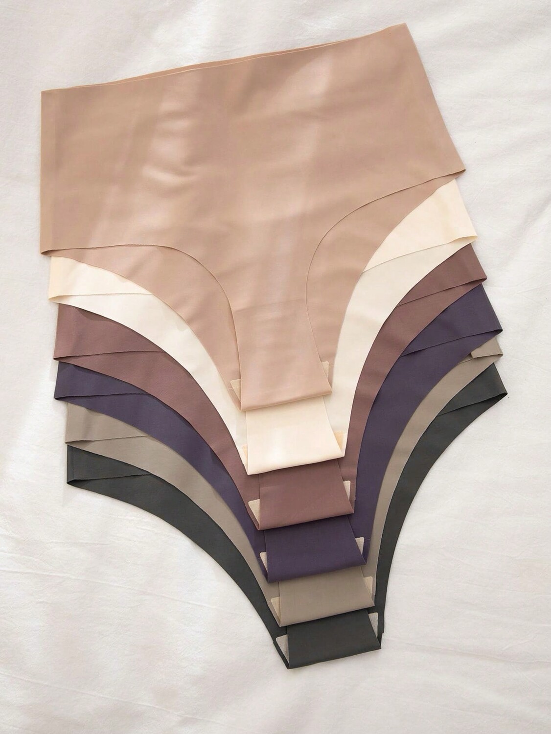 

Женские трусики, мультиколор