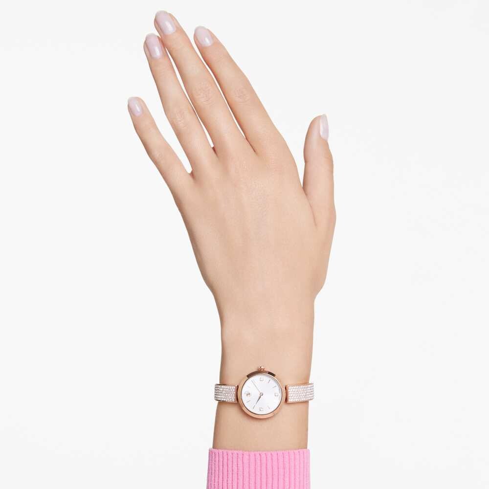 

Часы Иллюмина Swarovski