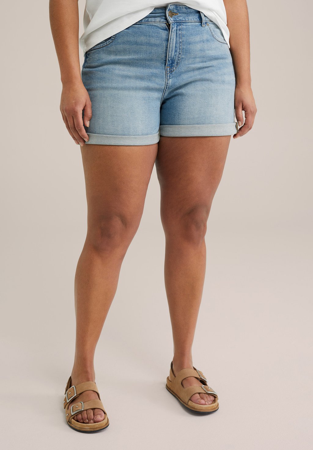 

Джинсовые шорты CURVE WE Fashion, синий