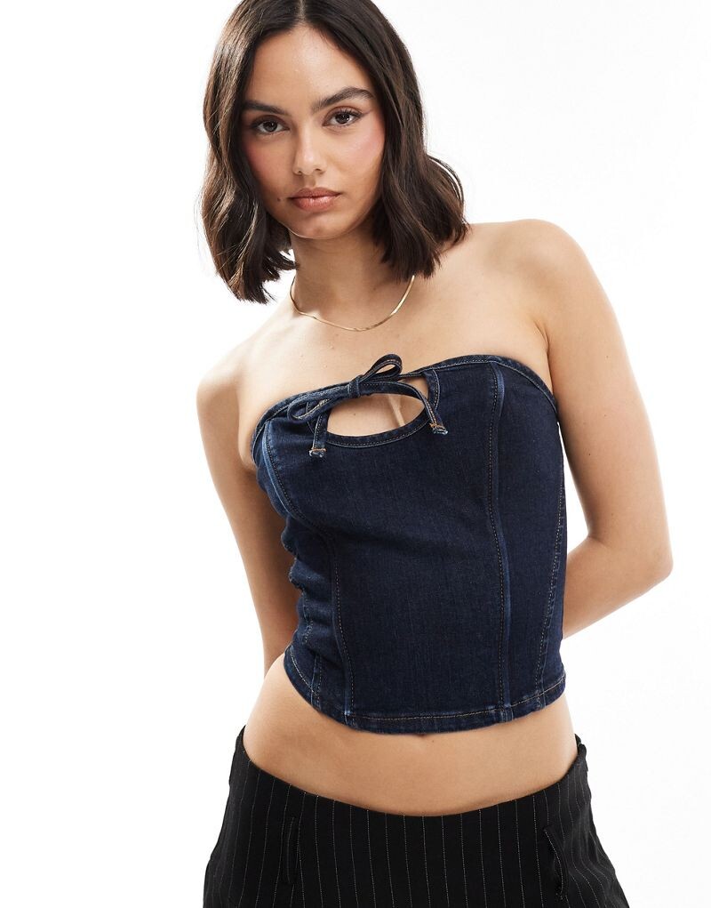 

ASOS DESIGN – джинсовый топ цвета индиго с вырезом и вырезом-бандо