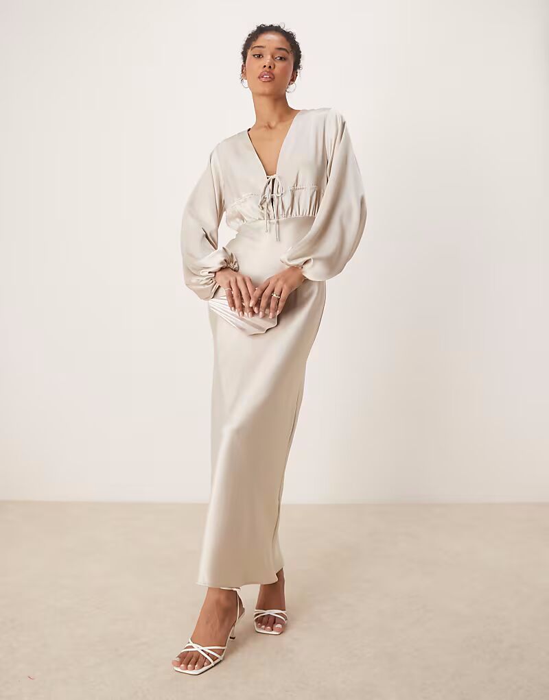 

Платье Gina Tricot satin long sleeve midi v neck tie front ruched detail in light beige