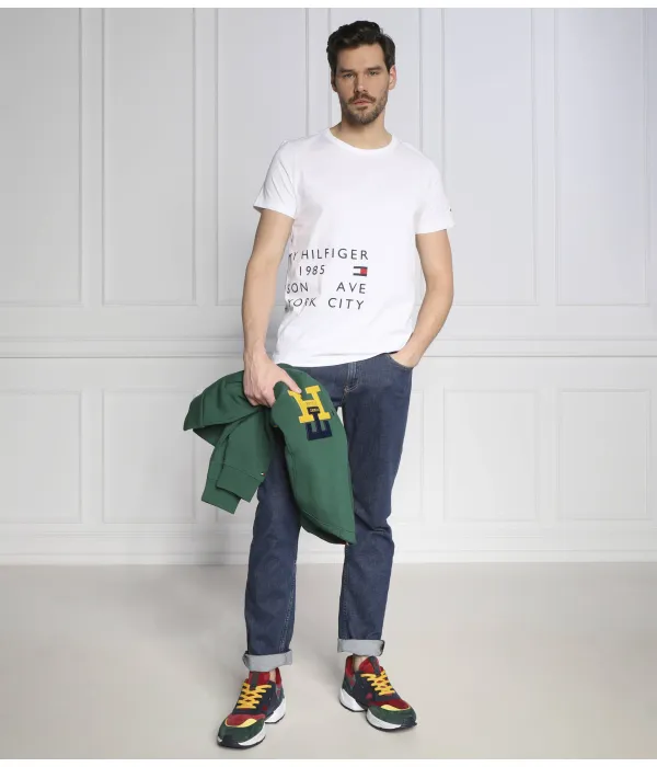 Футболка с надписью «Вне места работы» Slim fit Tommy Hilfiger, белый — фото 2