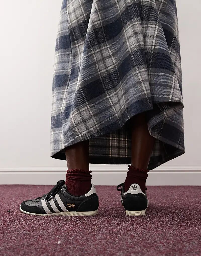 Японские кроссовки в черно-белом цвете adidas Originals — фото 2