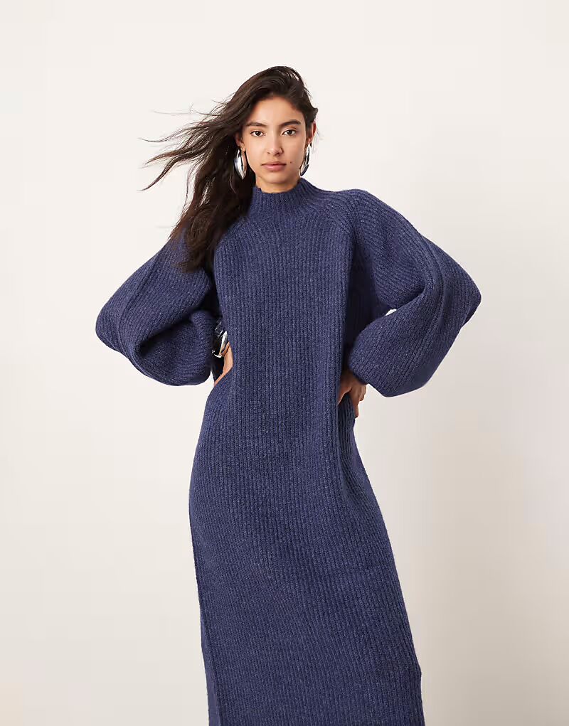 

Платье макси ASOS EDITION из плотной трикотажной ткани с высоким воротом темно-синего цвета