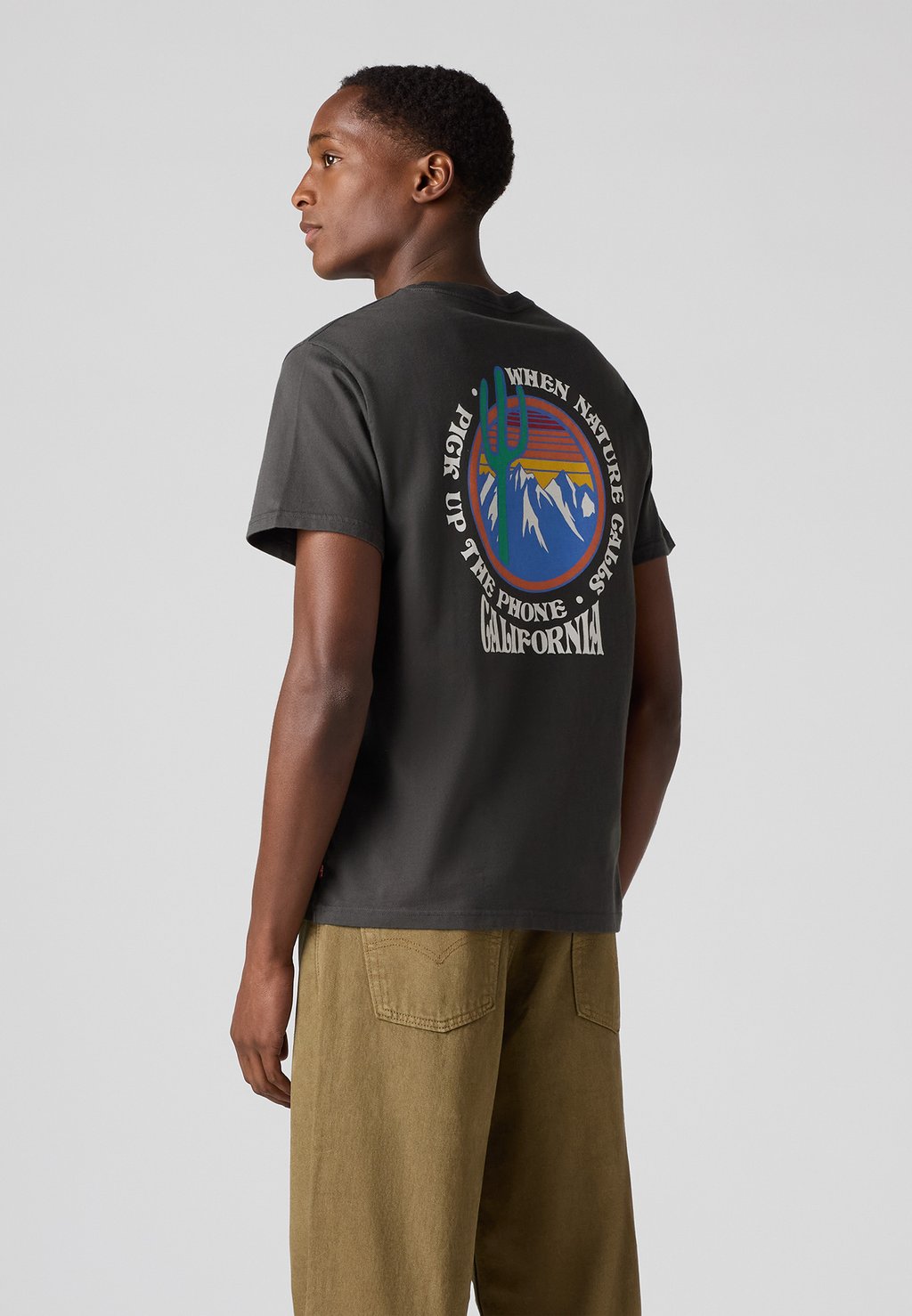 

Футболка с принтом RELAXED FIT TEE Levi's, черный
