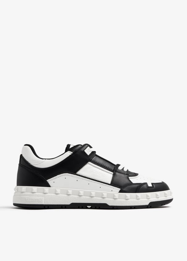 

Кроссовки Valentino Garavani Freedots, черный