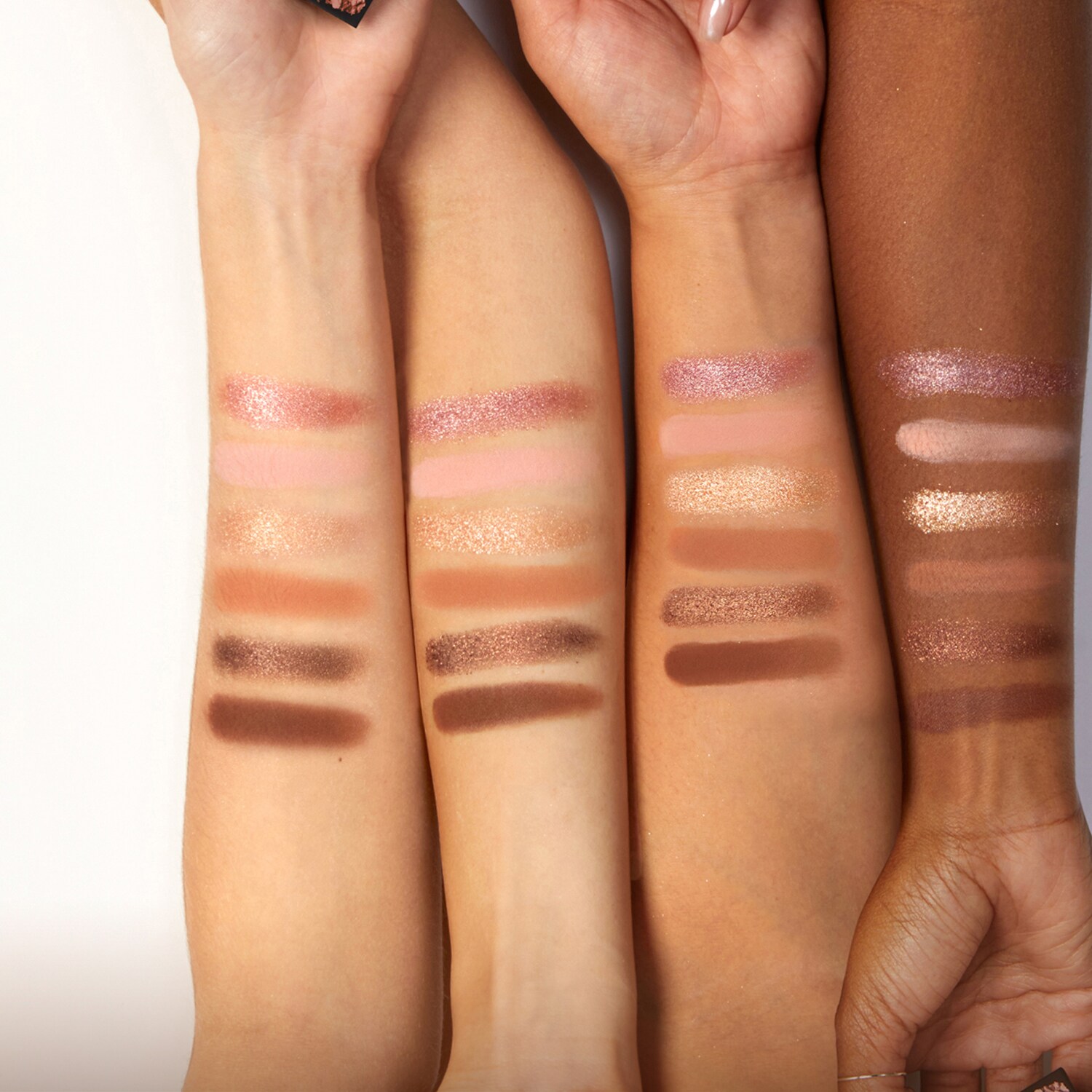 Палитра теней для век Born This Way Warm Ember Nudes Too Faced, BTW MINI PALETTES COLD SMOLDER NUDES — фото 3