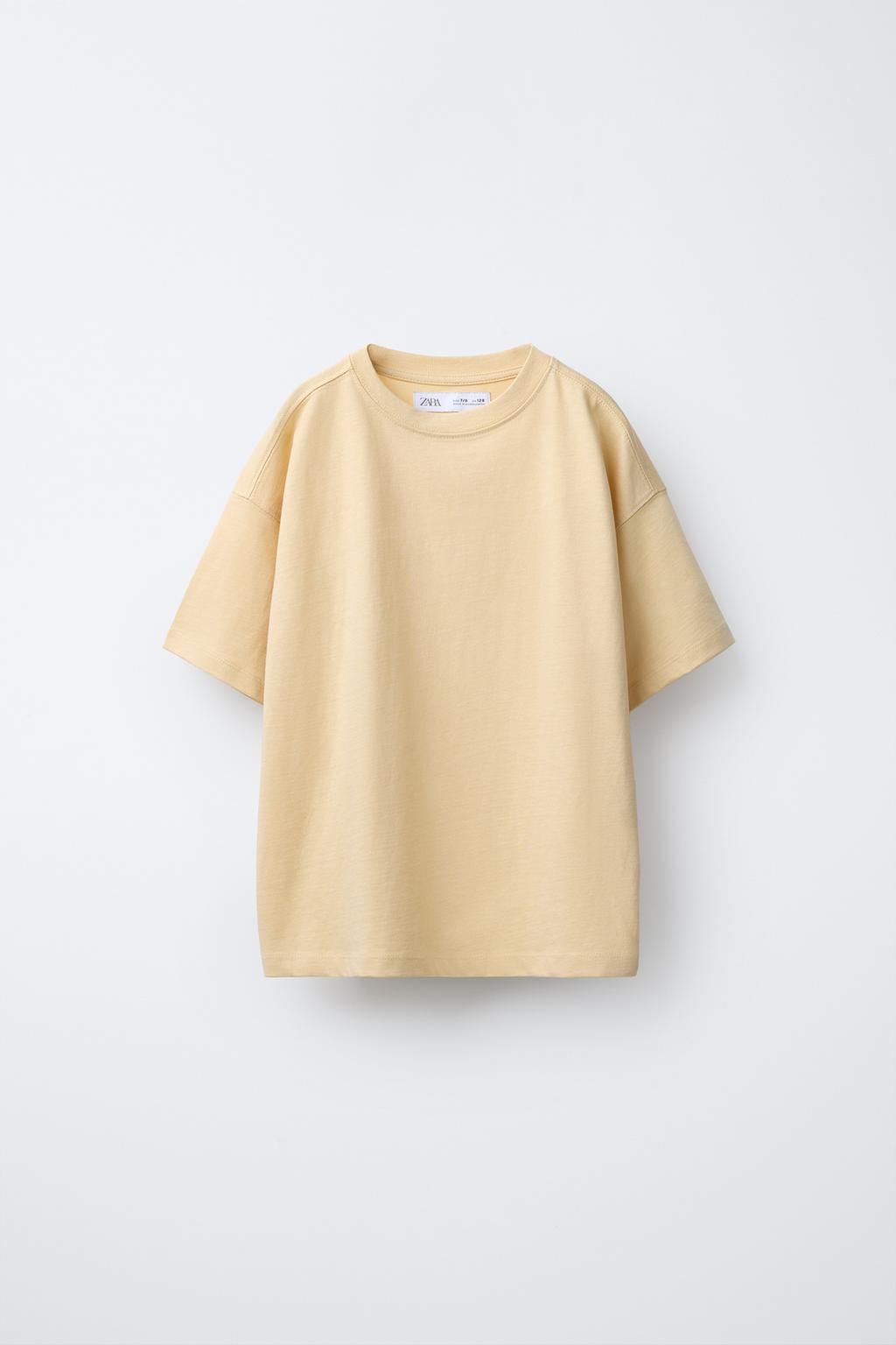 

Простая футболка среднего веса ZARA, цвет Butter