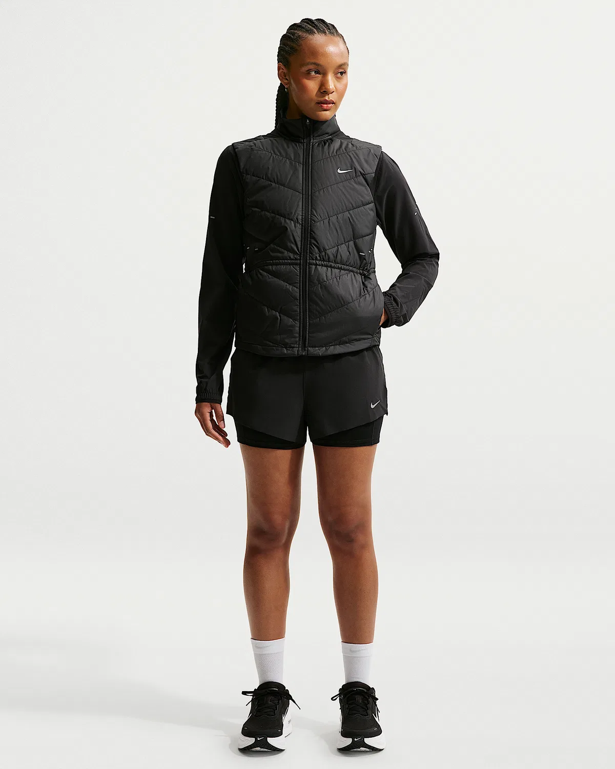 Женский жилет для бега Nike Swift Therma-FIT, Black — фото 4