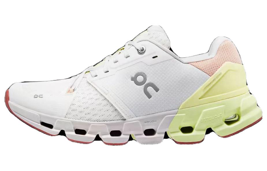 On Беговые кроссовки Cloudflyer 4 White Hay женские белые, цвет White