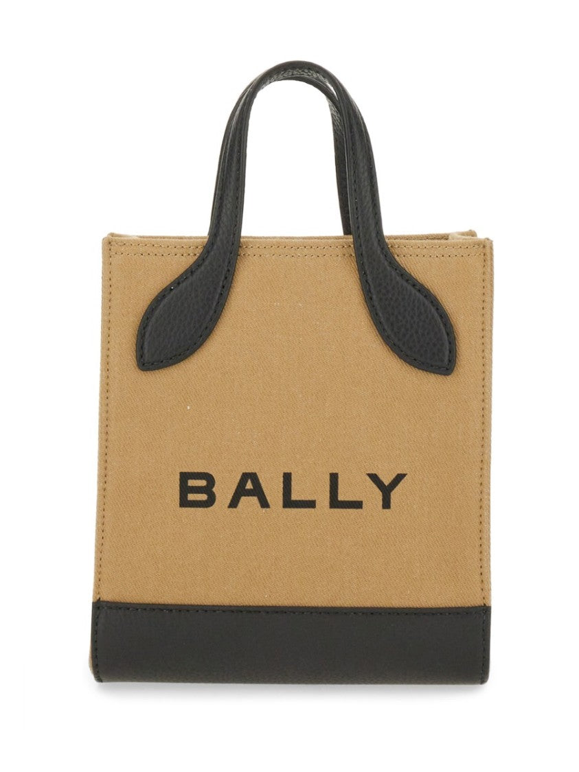

Сумка с жесткой конструкцией и крупным логотипом Bally, Neutrals