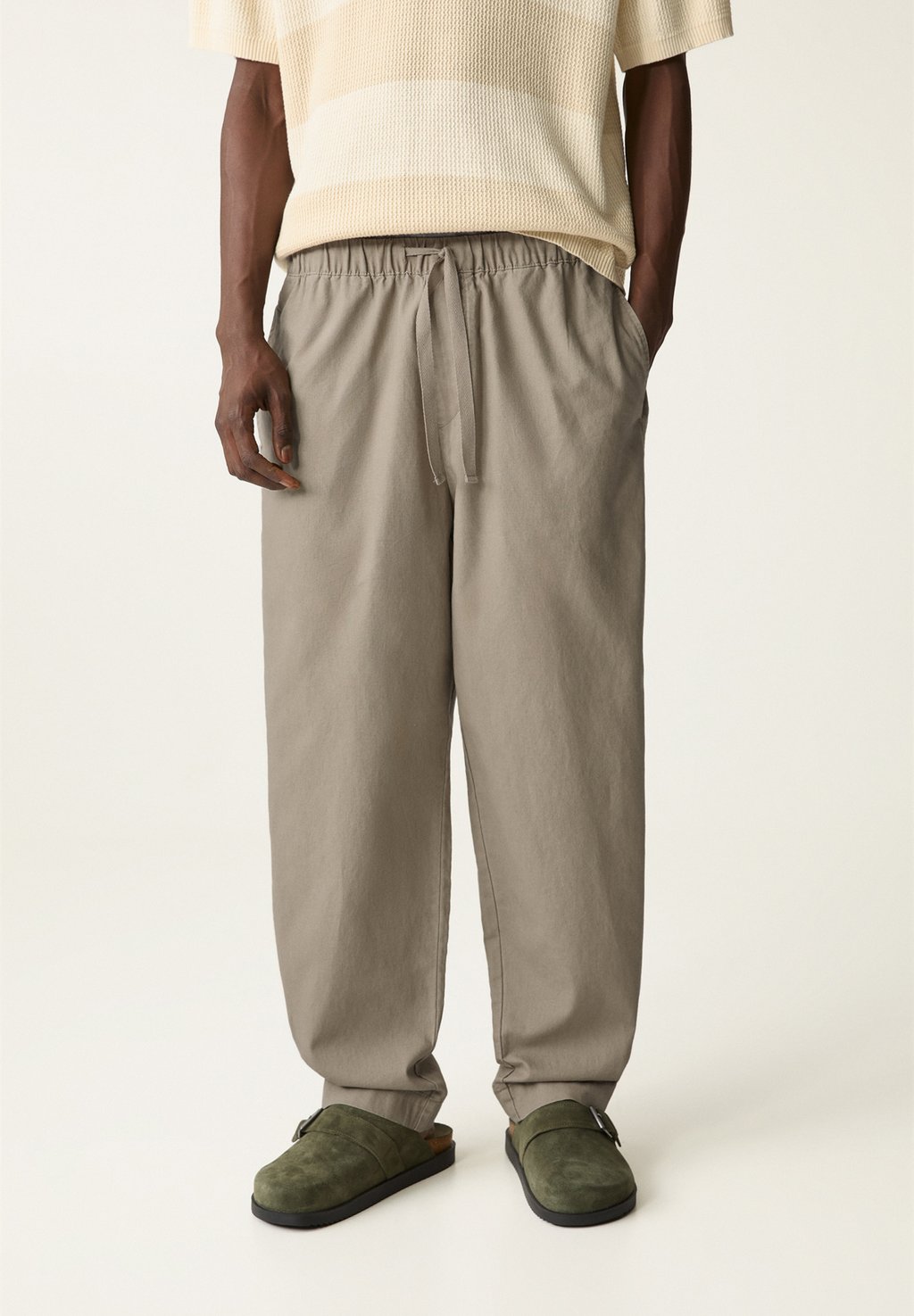 

Брюки LINEN BLEND PULL&BEAR, серо-коричневый