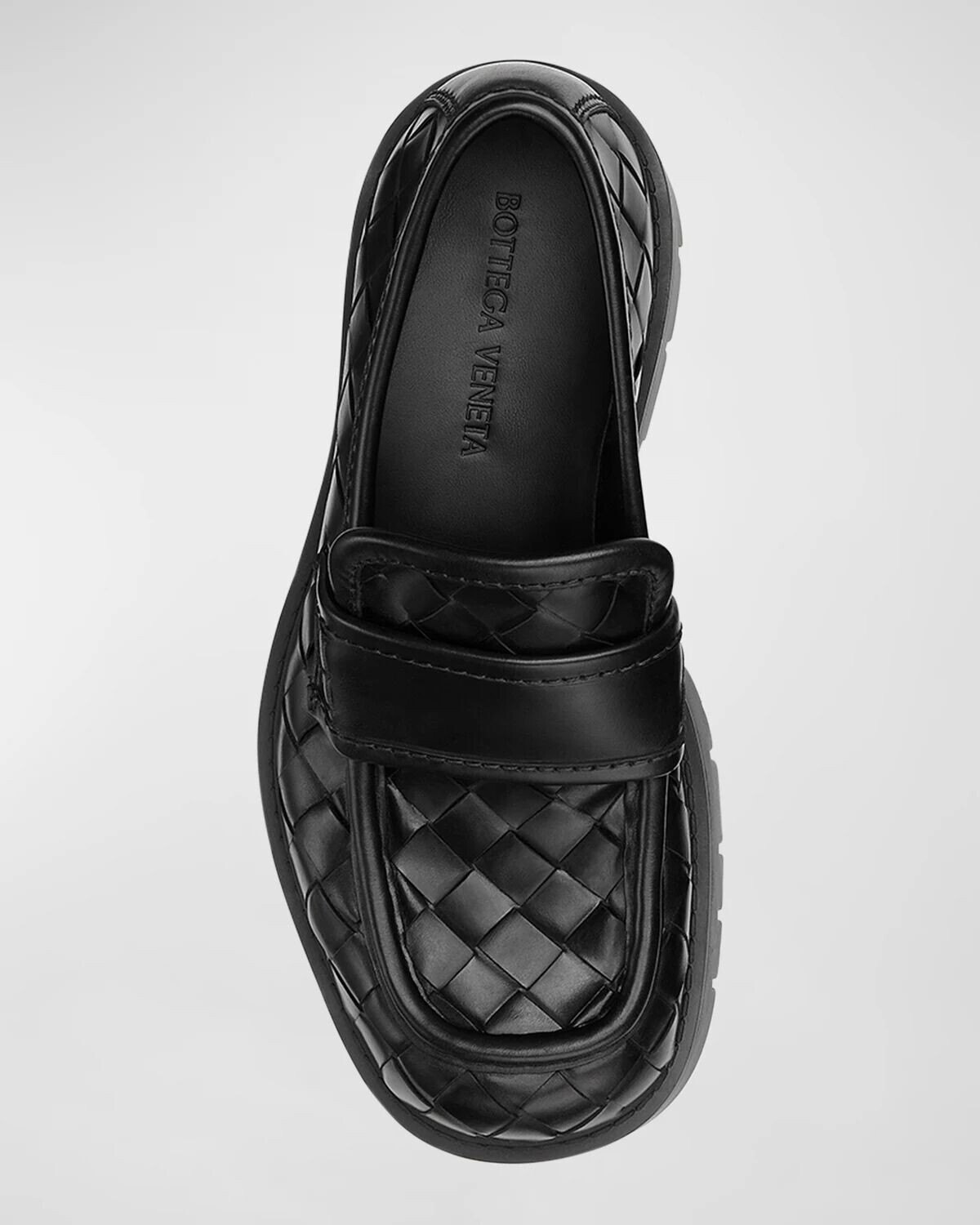 Плетеные кожаные лоферы Interciato Bottega Veneta, цвет Black — фото 3