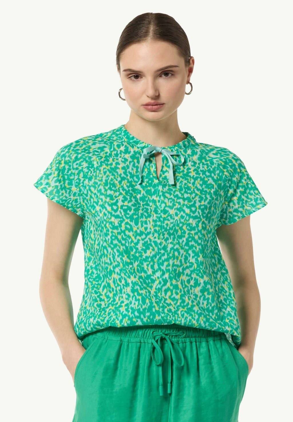 

Блуза MIT ALL-OVER-PRINT comma casual identity, зеленый