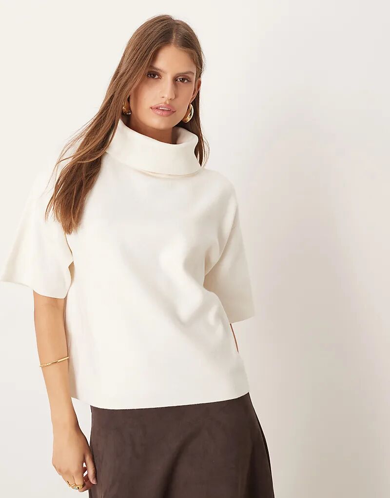 

Водолазка с короткими рукавами Mango бежевого цвета