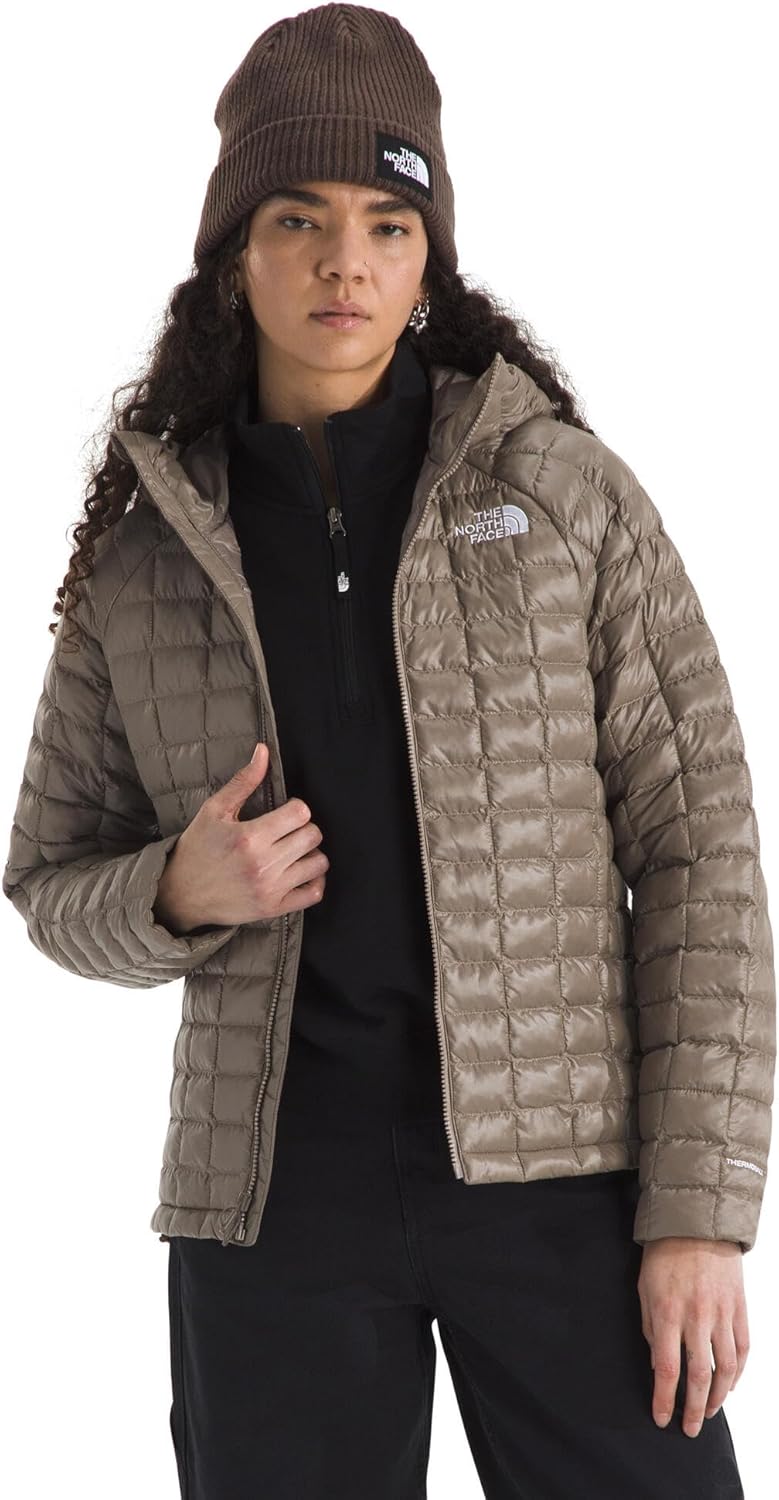 

THE NORTH FACE Женская куртка Thermoball с капюшоном | Высокообъемный утеплитель, защита от ветра и влаги, регулируемый капюшон и карманы на молнии, Mocha Brown
