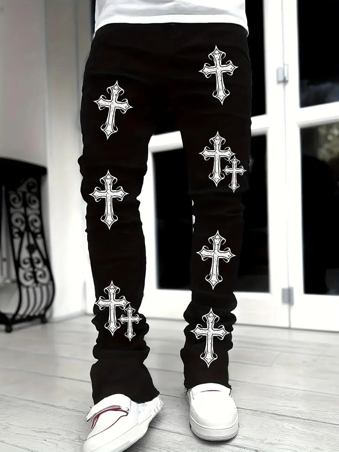 Джинсы с принтом, Men's Distressed Cross Print Denim Jeans, Black — фото 2