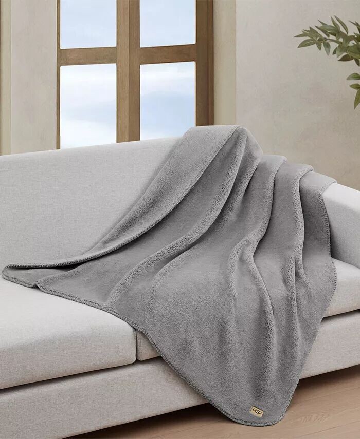 

Плюшевый плед Saige, 50 x 70 дюймов UGG, серый