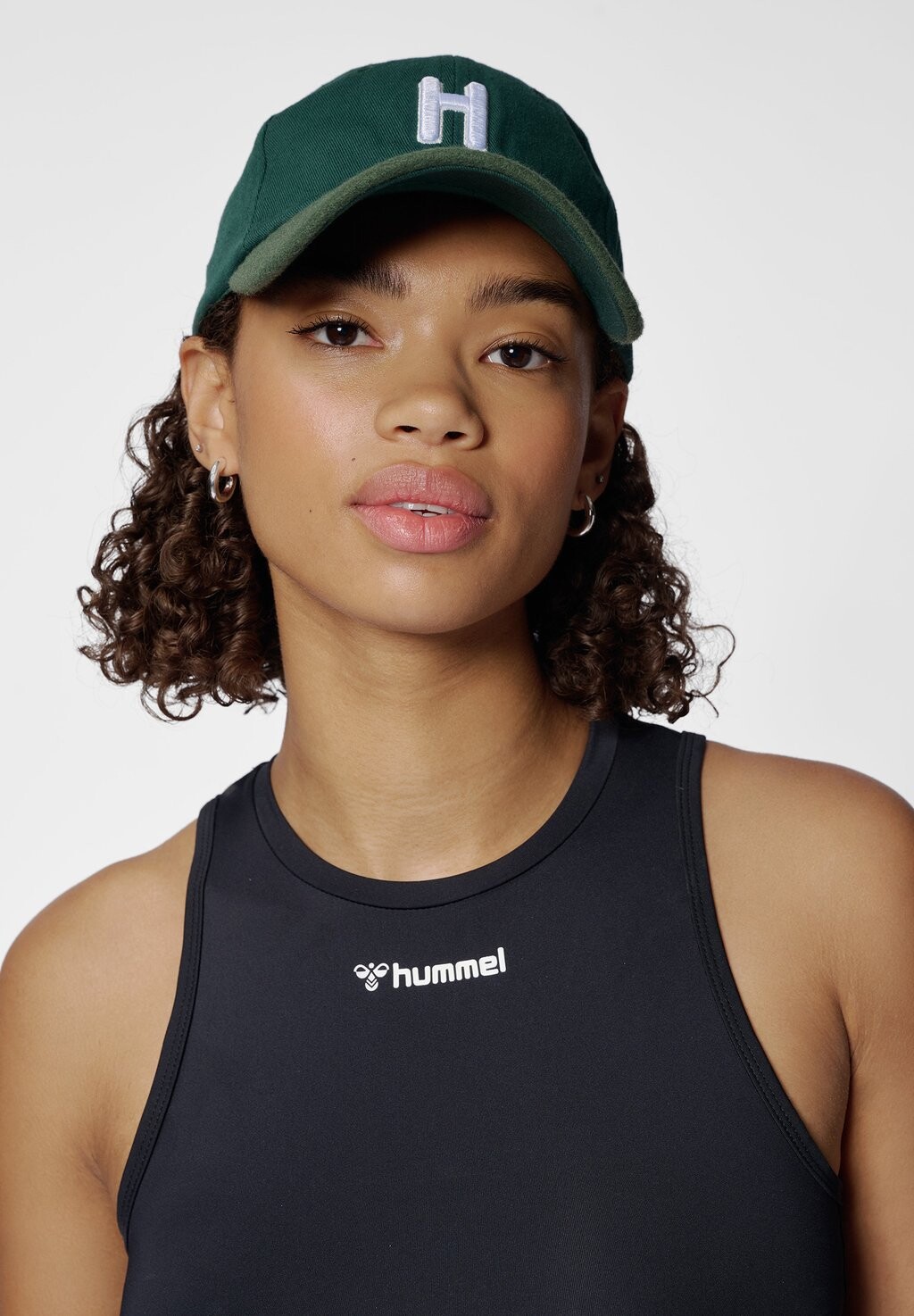 

Бейсболка BASEBALL Hummel, темно-зеленый