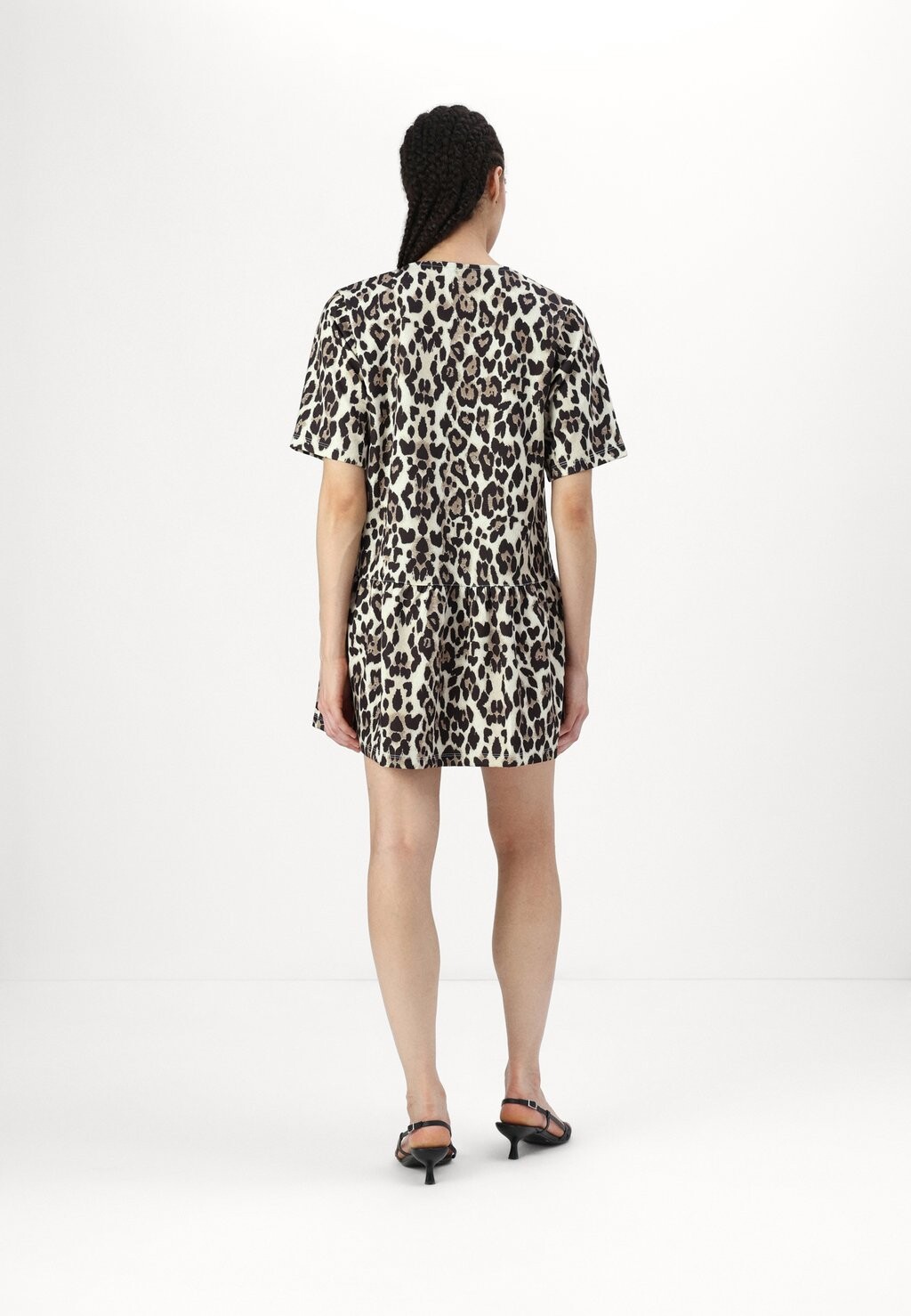 

Повседневное платье DRESS Gina Tricot, коричневый