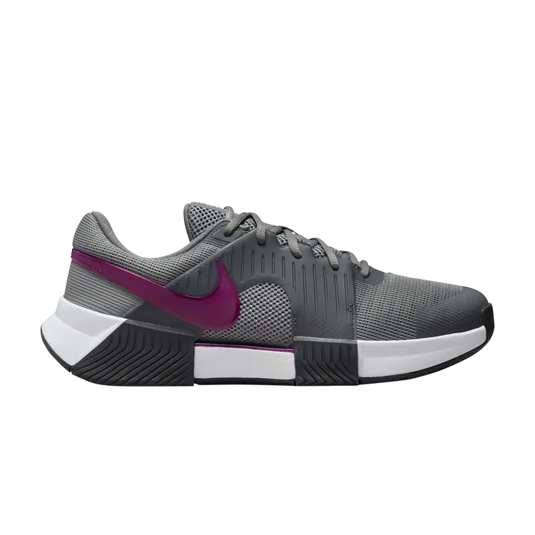 

Кроссовки Zoom GP Challenge 1, цвет Smoke Grey Sangria, Серый, Кроссовки Zoom GP Challenge 1, цвет Smoke Grey Sangria