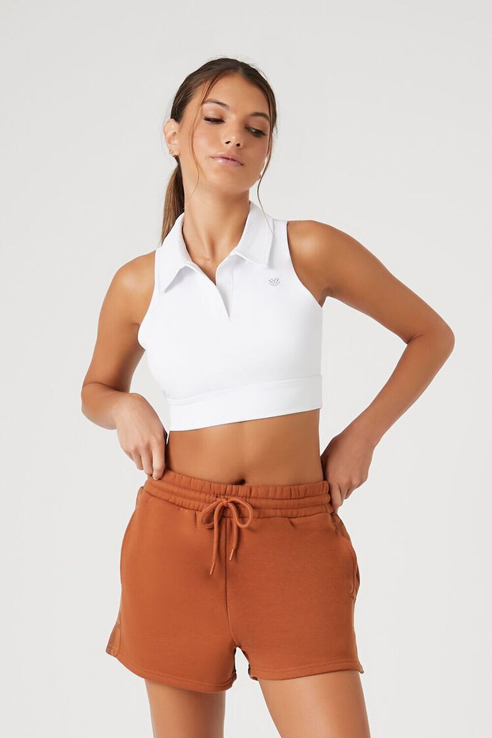 

Шорты Active Fleece 21 с графическим рисунком Forever 21
