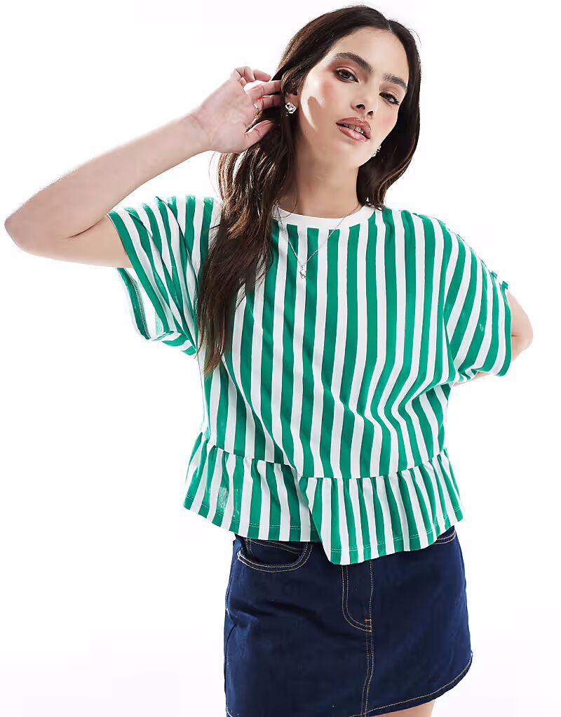 

Футболка свободного кроя с короткими рукавами и баской из льняного материала ASOS DESIGN в полоску