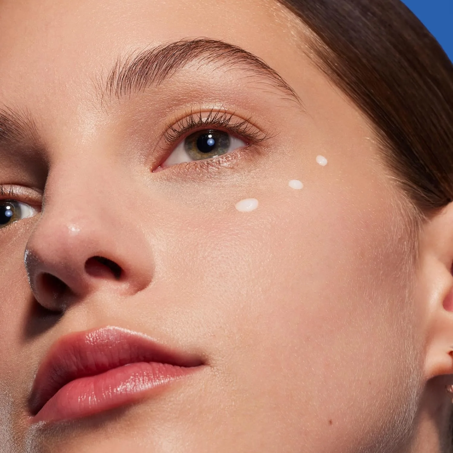 Biotherm Life Plankton крем для глаз, антивозрастной крем для молодости глаз, обогащенный регенерирующей биотехнологической фракцией планктона для улучшения метаболизма и омоложения кожи, 15 мл — фото 4