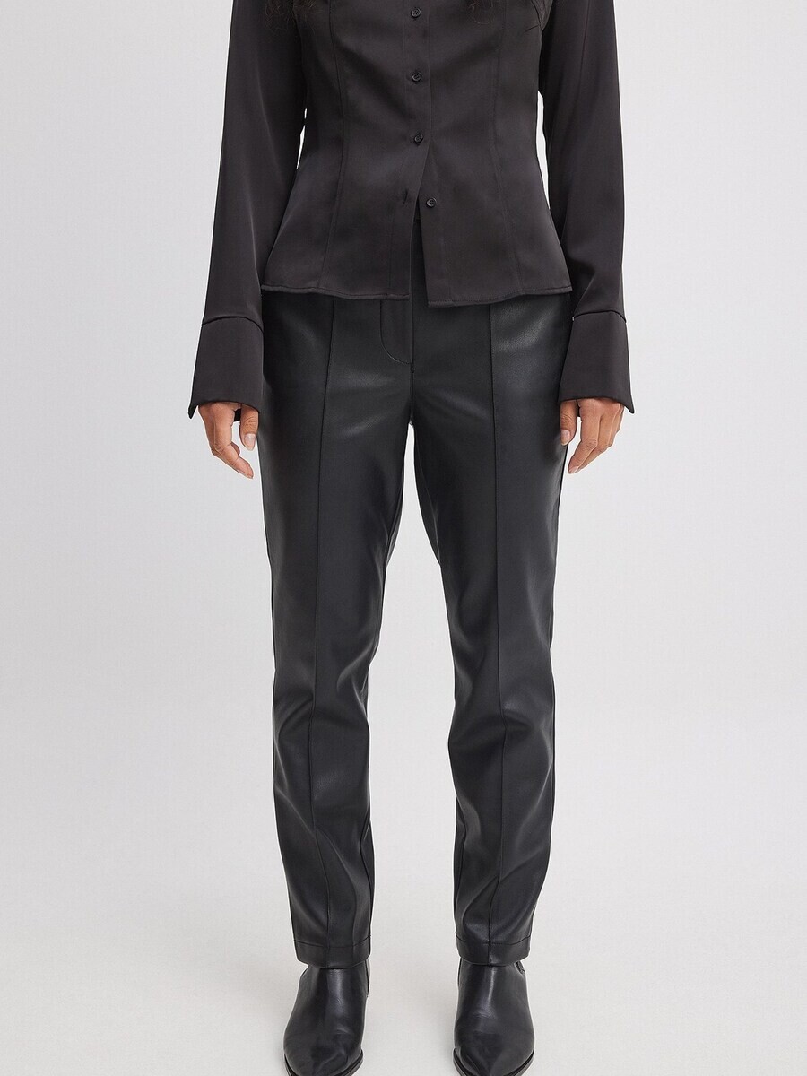 

Кожаные штаны NA-KD Regular Pants, черный