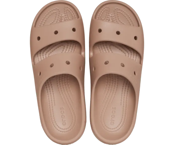 Классические сандалии 2.0 Crocs женские, цвет Latte — фото 3