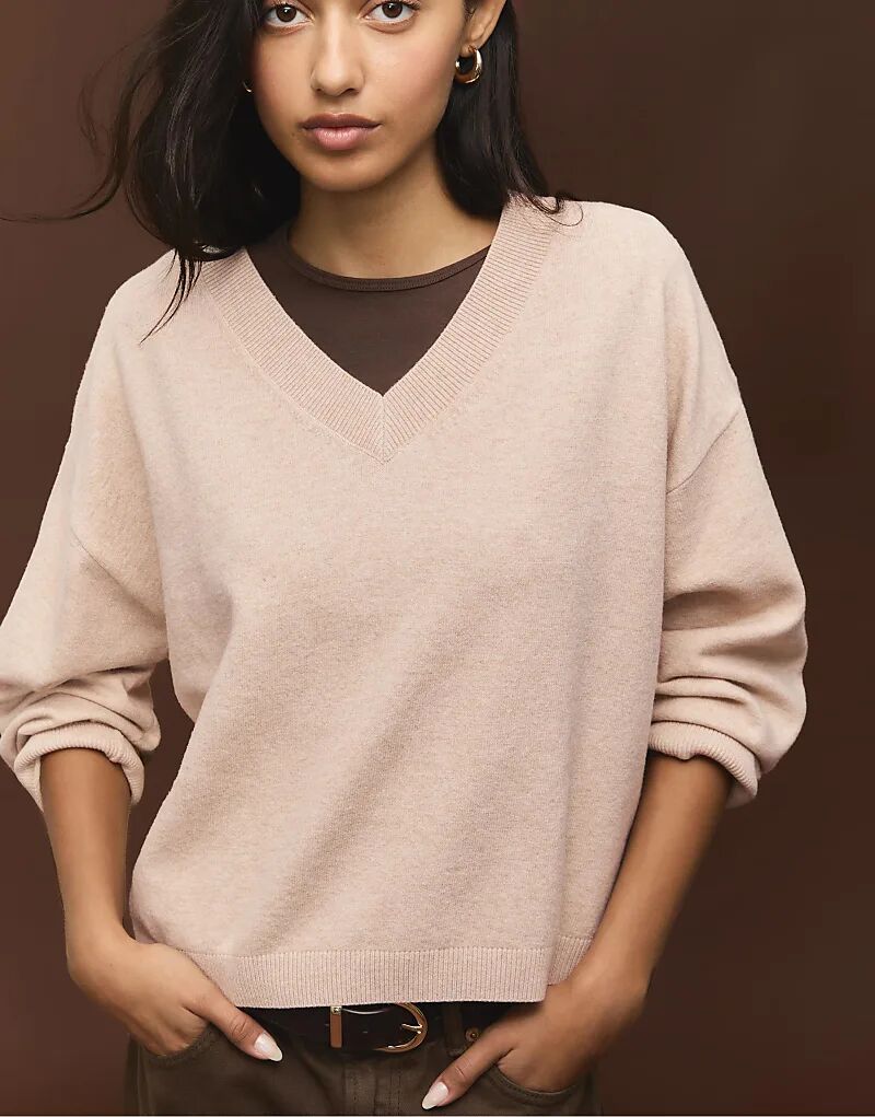 

Мягкий на ощупь базовый трикотажный свитер Stradivarius бежевого цвета