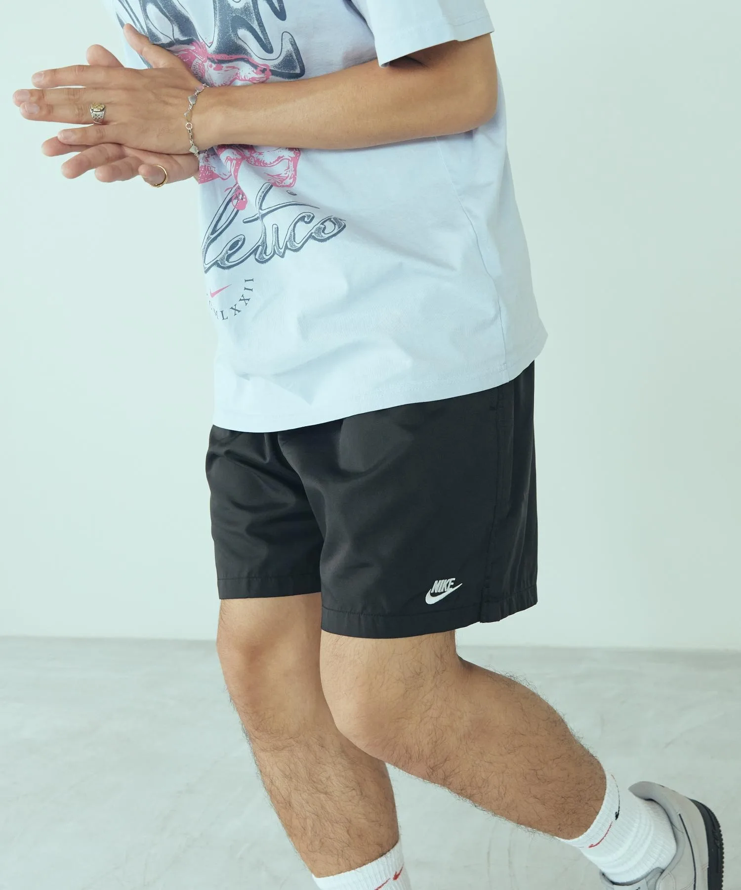 Мужские шорты Nike Club Woven Flow с сеткой и вышивкой FN3308-010 черные