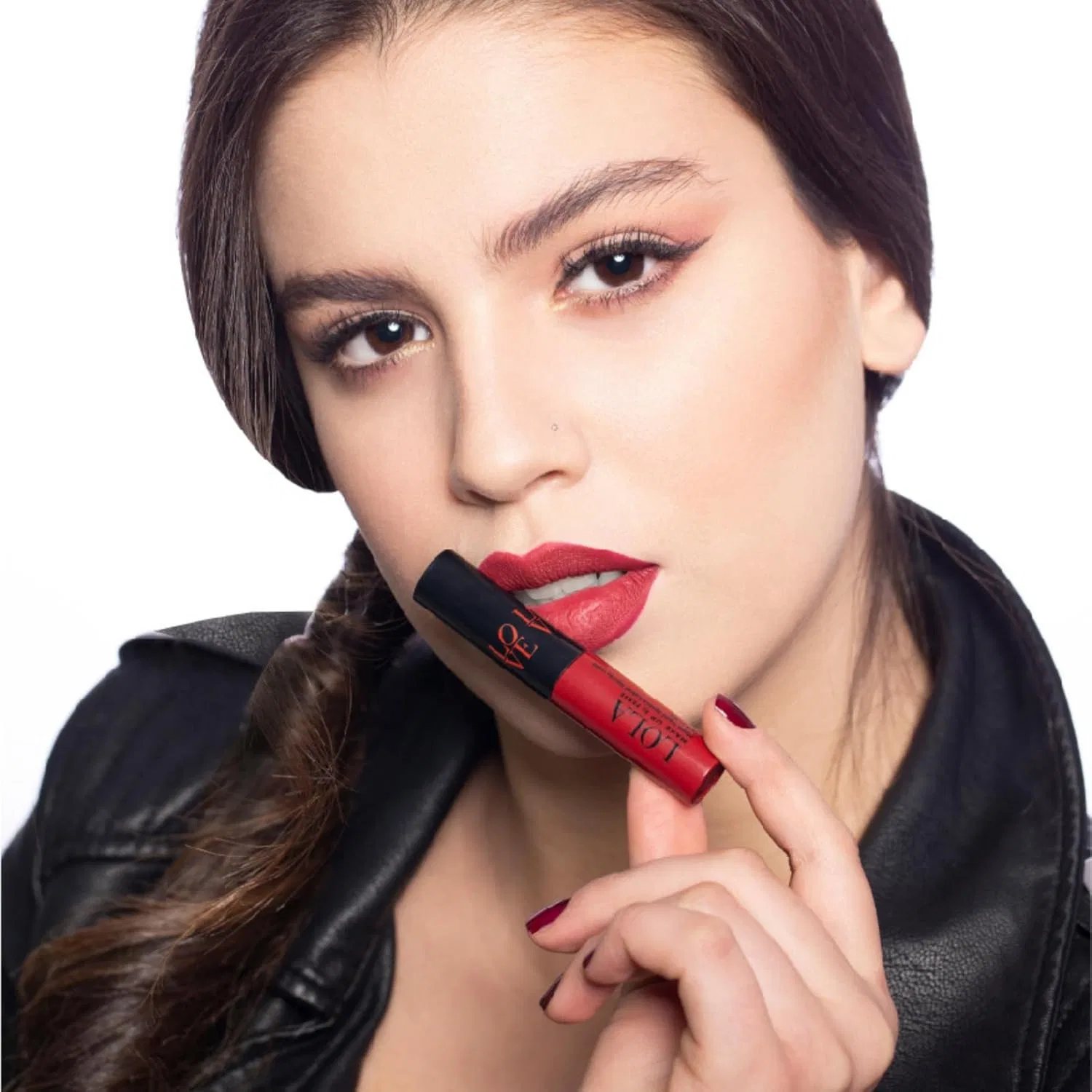 Матовая жидкая помада «Love Collection Superstay Matte Ink» от LOLA Lola Make Up By Perse, 04-Lust — фото 4