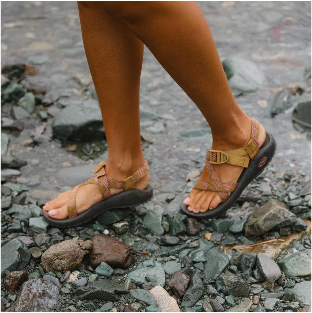 Женские спортивные сандалии Chaco Z2 Classic, бронза — фото 2