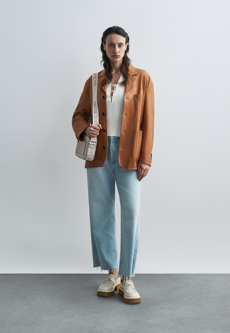 

Сумка кросс-боди MICHAEL Michael Kors MAEVE XBODY, Vanilla/Pink/Off-White