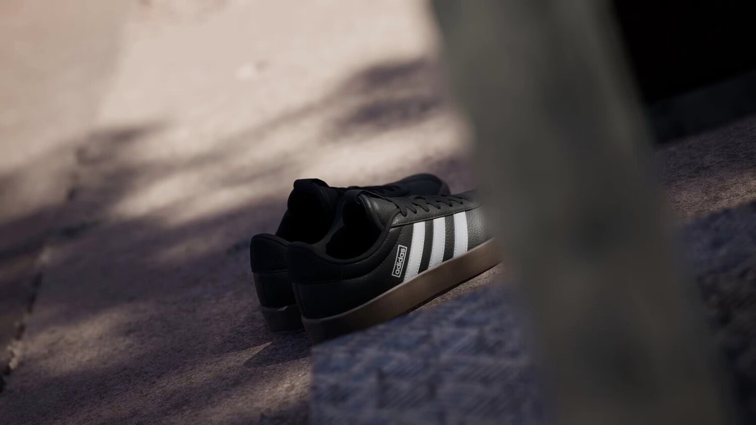 Полуботинки VL Court 3.0 Adidas, цвет Core Black/Cloud White/Gum — фото 2