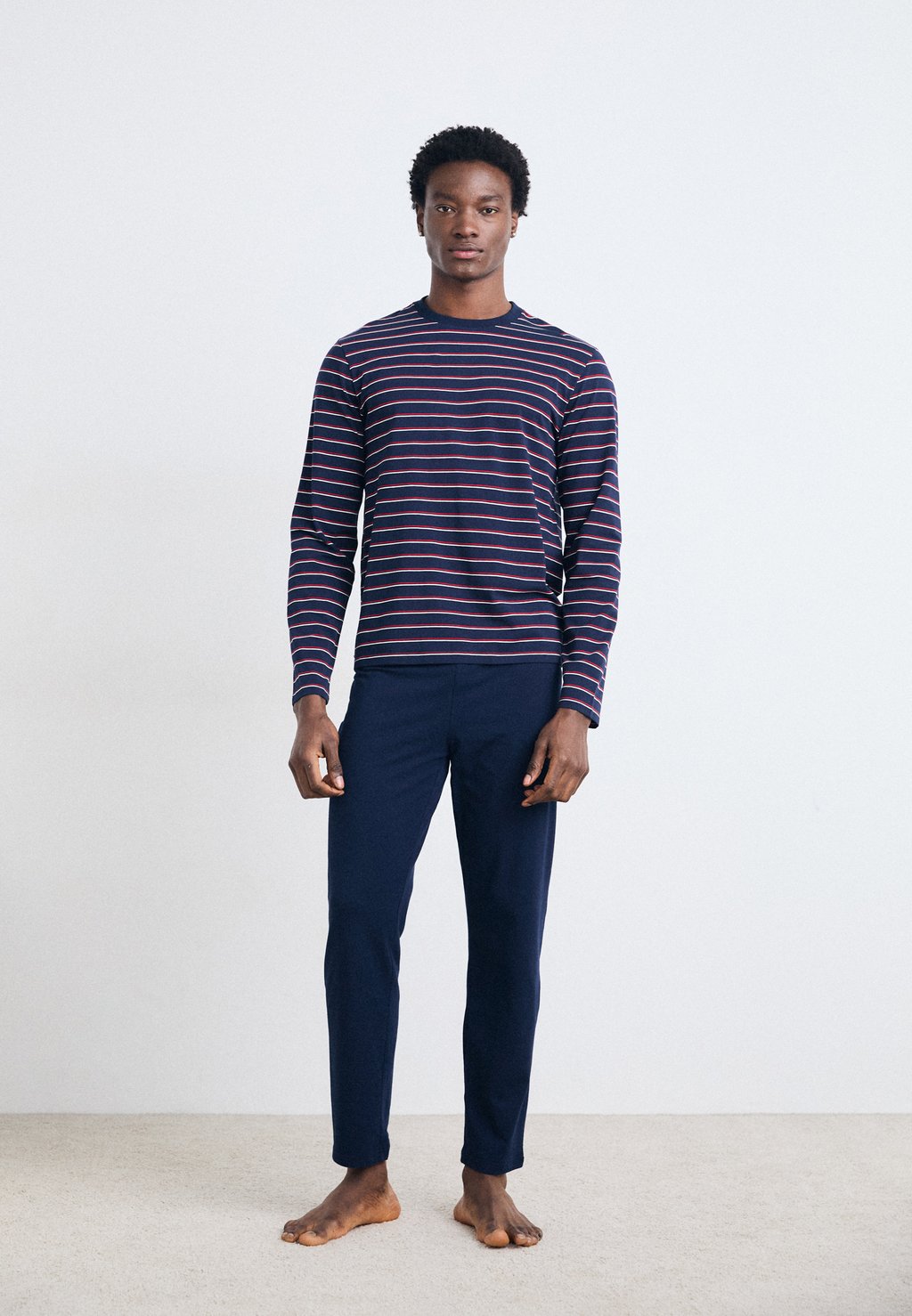 

Пижама Pyjama set Lacoste, темно-синий