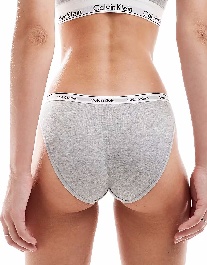 Трусики-бикини с заниженной талией Calvin Klein Modern Logo серого цвета — фото 2
