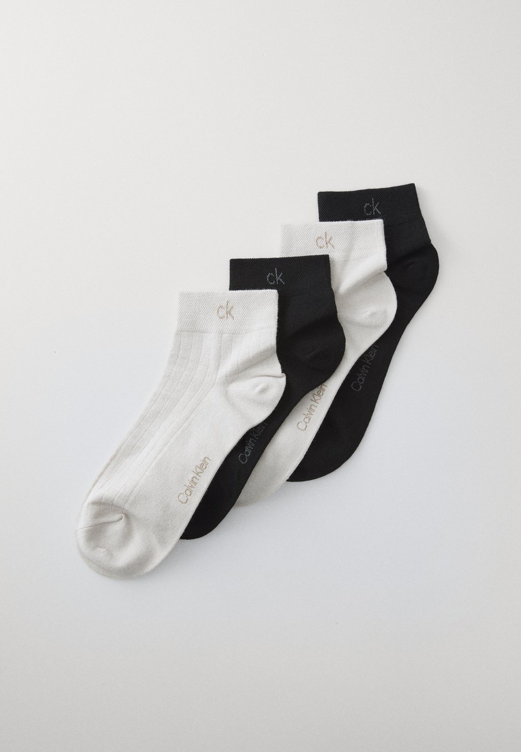 

Носки QUARTER SQUARES 4 PACK Calvin Klein Underwear, черный