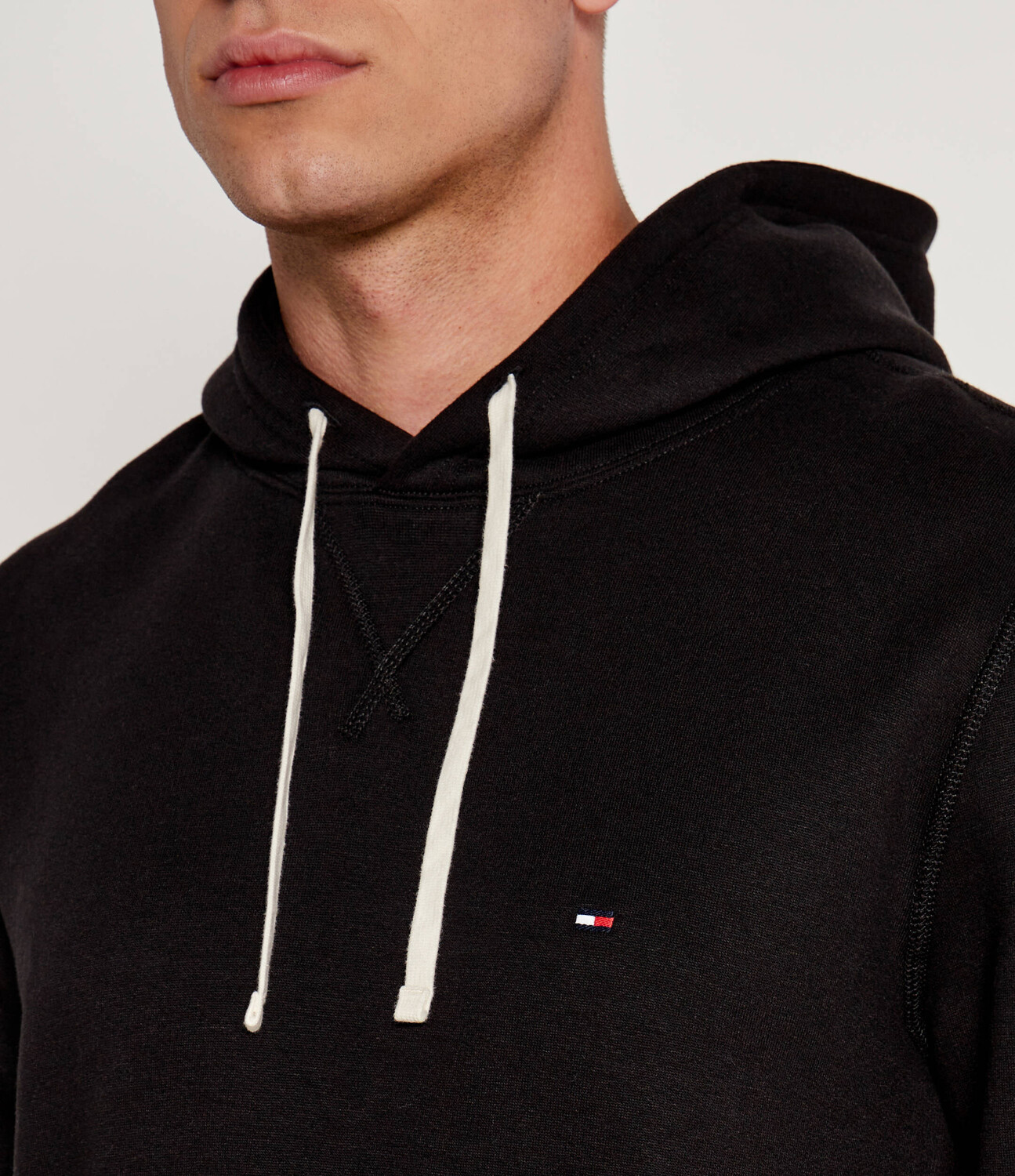 Толстовка Tommy Hilfiger ESSENTIAL Regular Fit, черный — фото 4