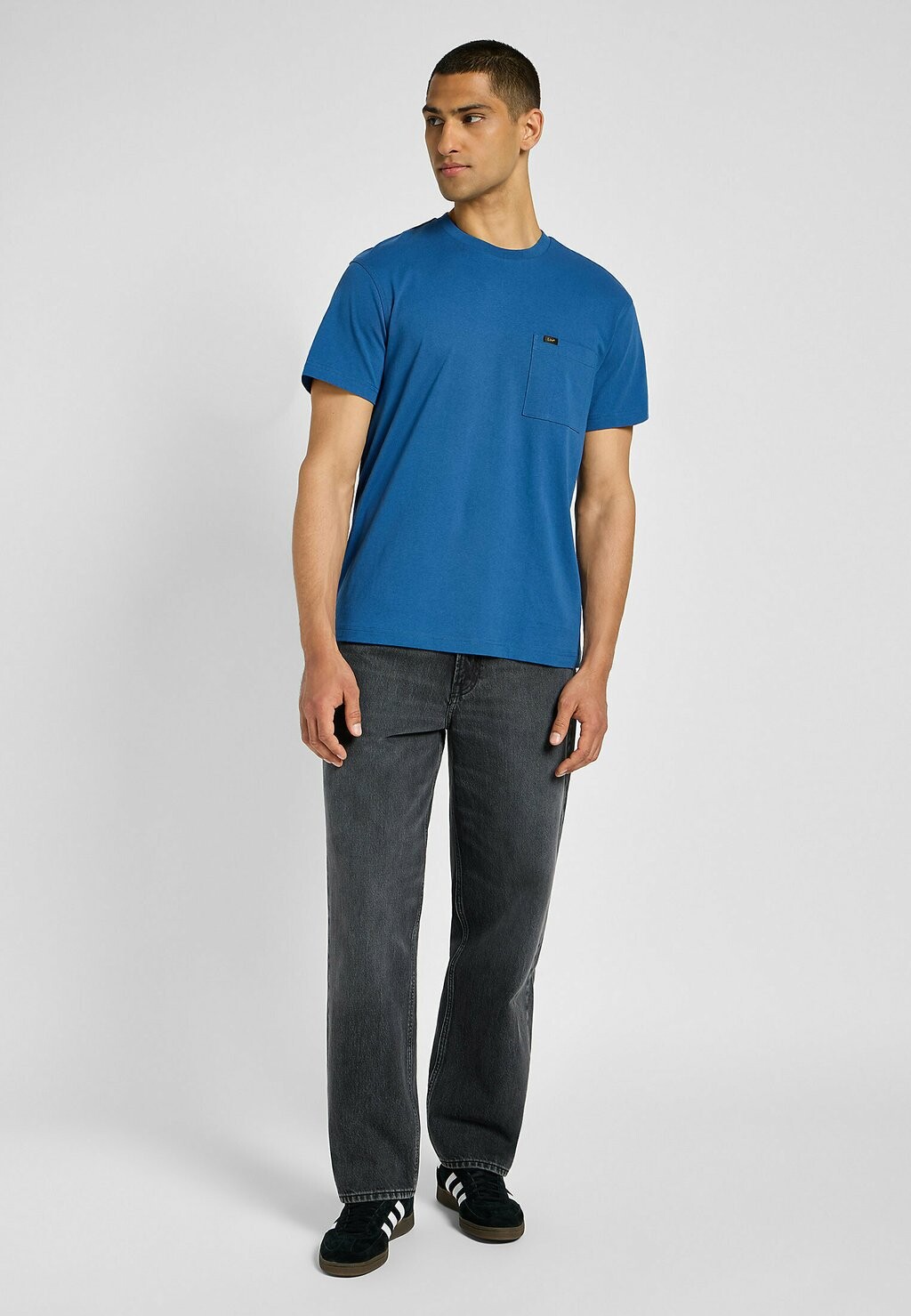 

Базовая футболка RELAXED POCKET TEE Lee, синий