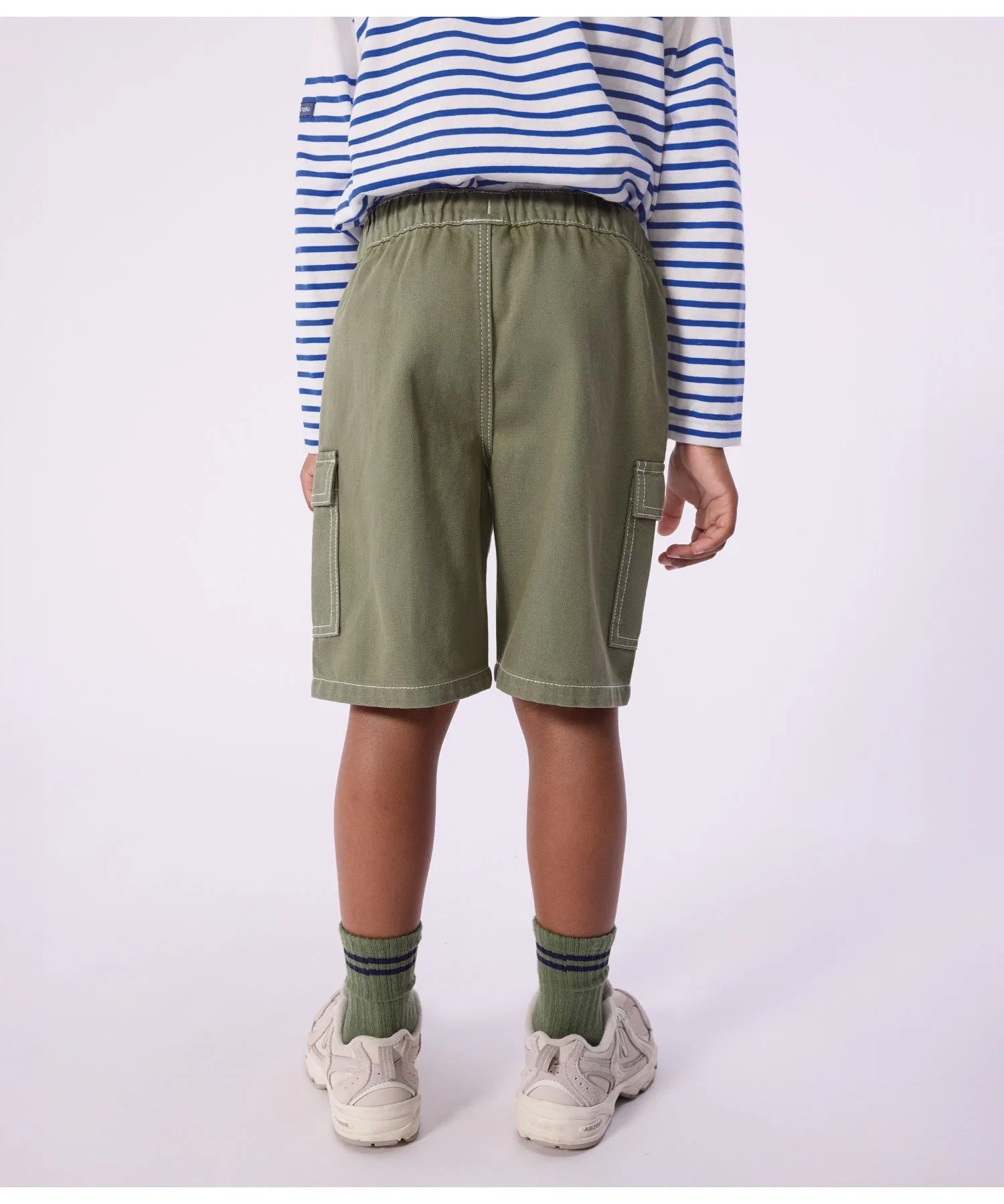 Детские шорты PETIT BATEAU из хлопка и лиоцелла хаки — фото 2