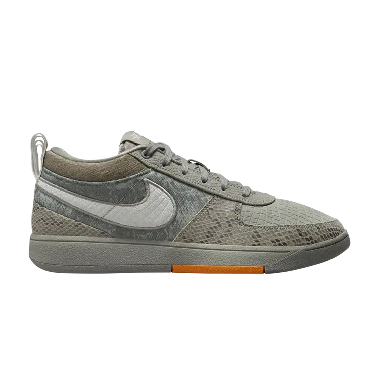 

Кроссовки Nike Book 1 Premium EP, зеленый
