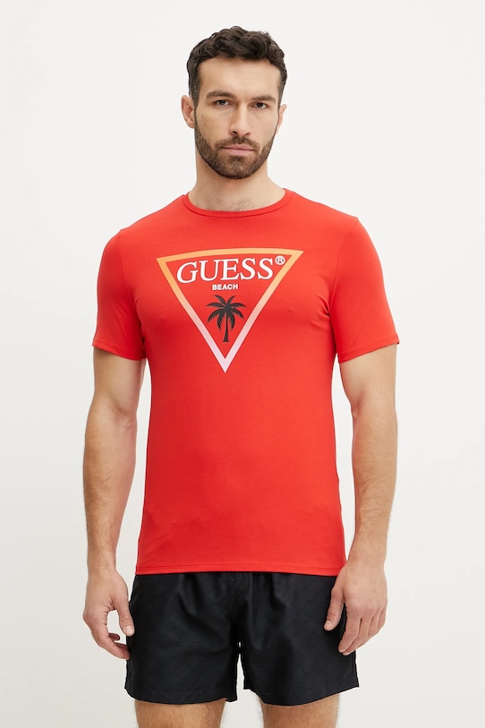 

Футболка Guess, красный