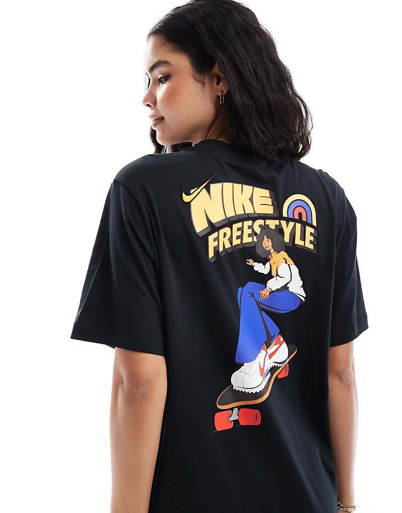 

Черная футболка с рисунком Nike Cortez