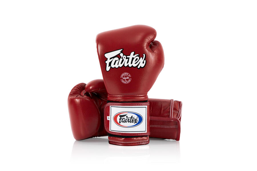 

Боксерские перчатки Fairtex BGV9 Heavy Hitter's в мексиканском стиле, красные, 14 унций